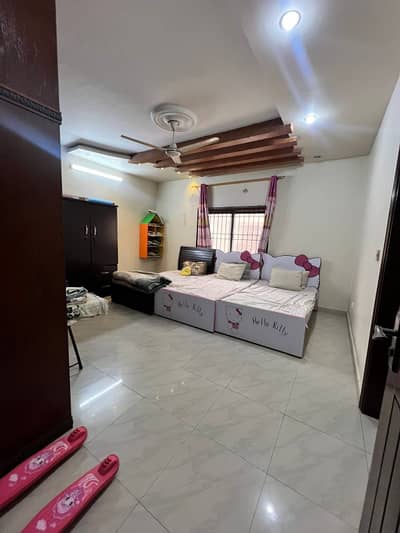 DEFENCE 300 YARDS UPPER PORTION FOR RENT