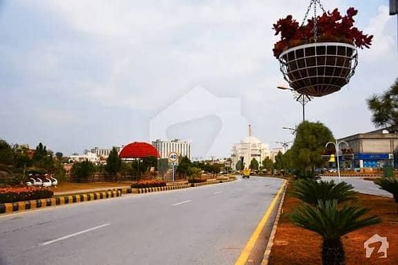 Down payment Corner Plot Available in C1 Solid Land 10 Marla 0