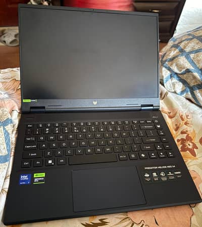 Acer Predator Helios Neo 14 (RTX 4070)