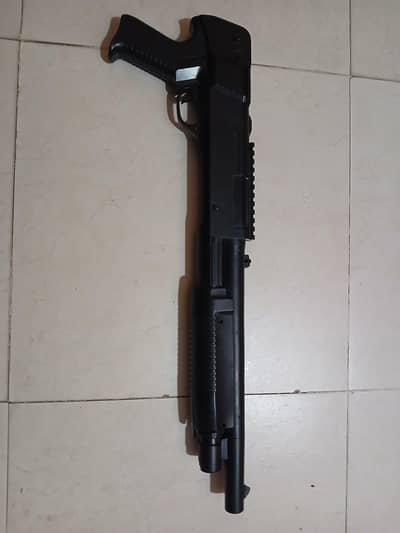Black toy Gun G60  (1.9 Feet) – Excellent Condition