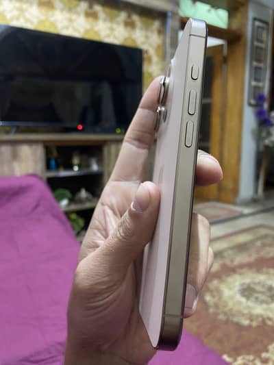 16 pro desert titanium