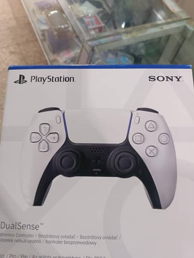  Sony DualSense Wireless Controller – Fresh Condition