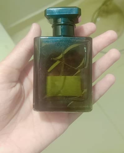 New oud wood perfium