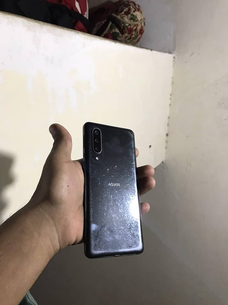 AQUOS ZERO BASIC 5G 0