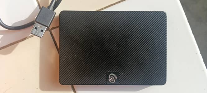 Seagate Expansion Portable Hard Drive 2tb