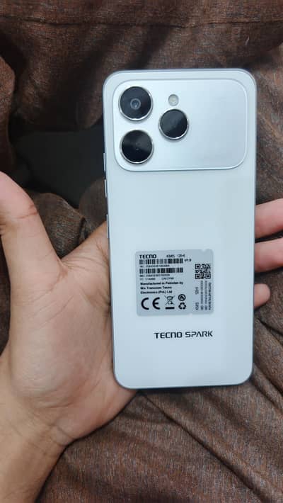tecno spark 40
