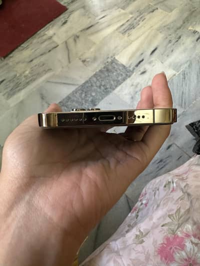 IPHONE 14 PRO MAX  JV