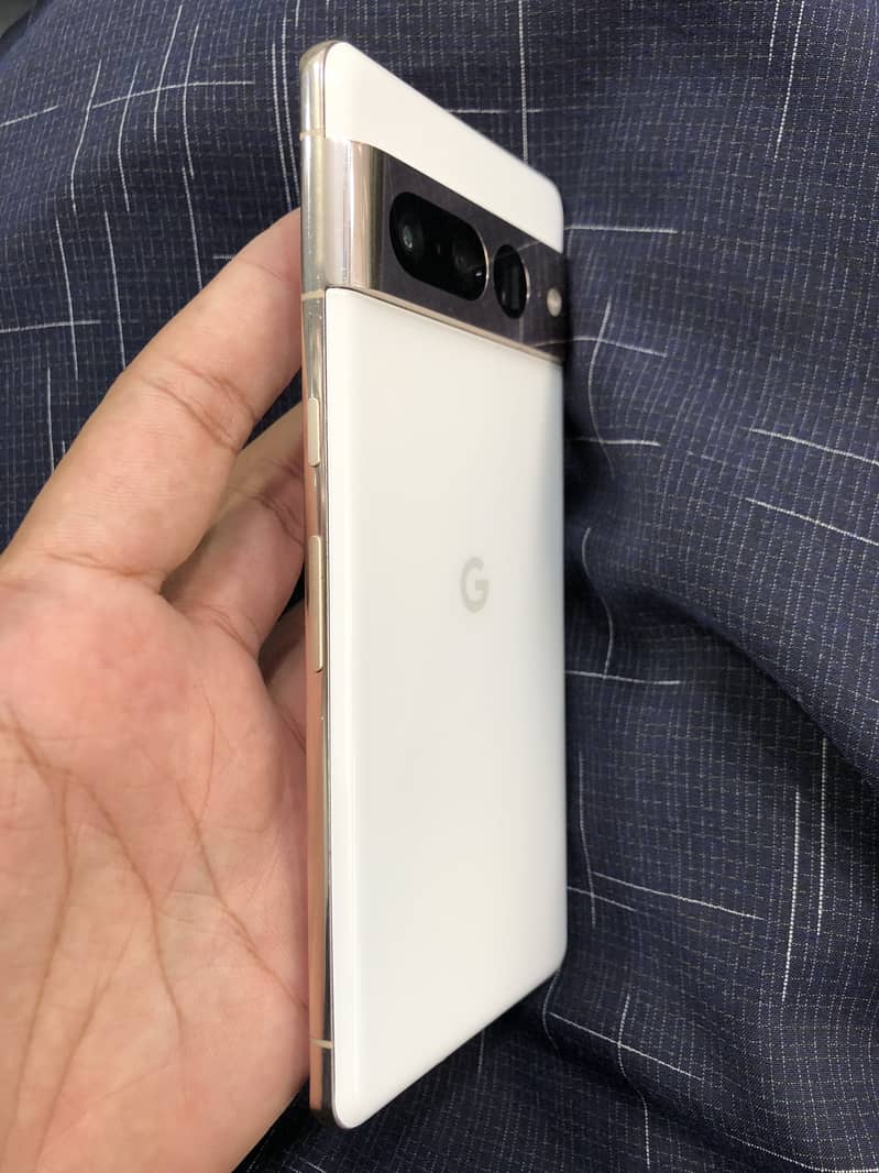 Google Pixel 7 Pro 2