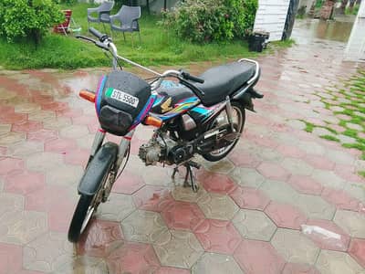 2017 Honda dream Bike all ok motorcycle