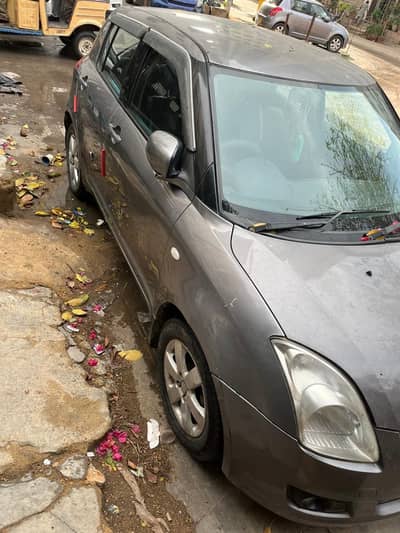 Swift 2013 DLX MANUAL 1st owner original car