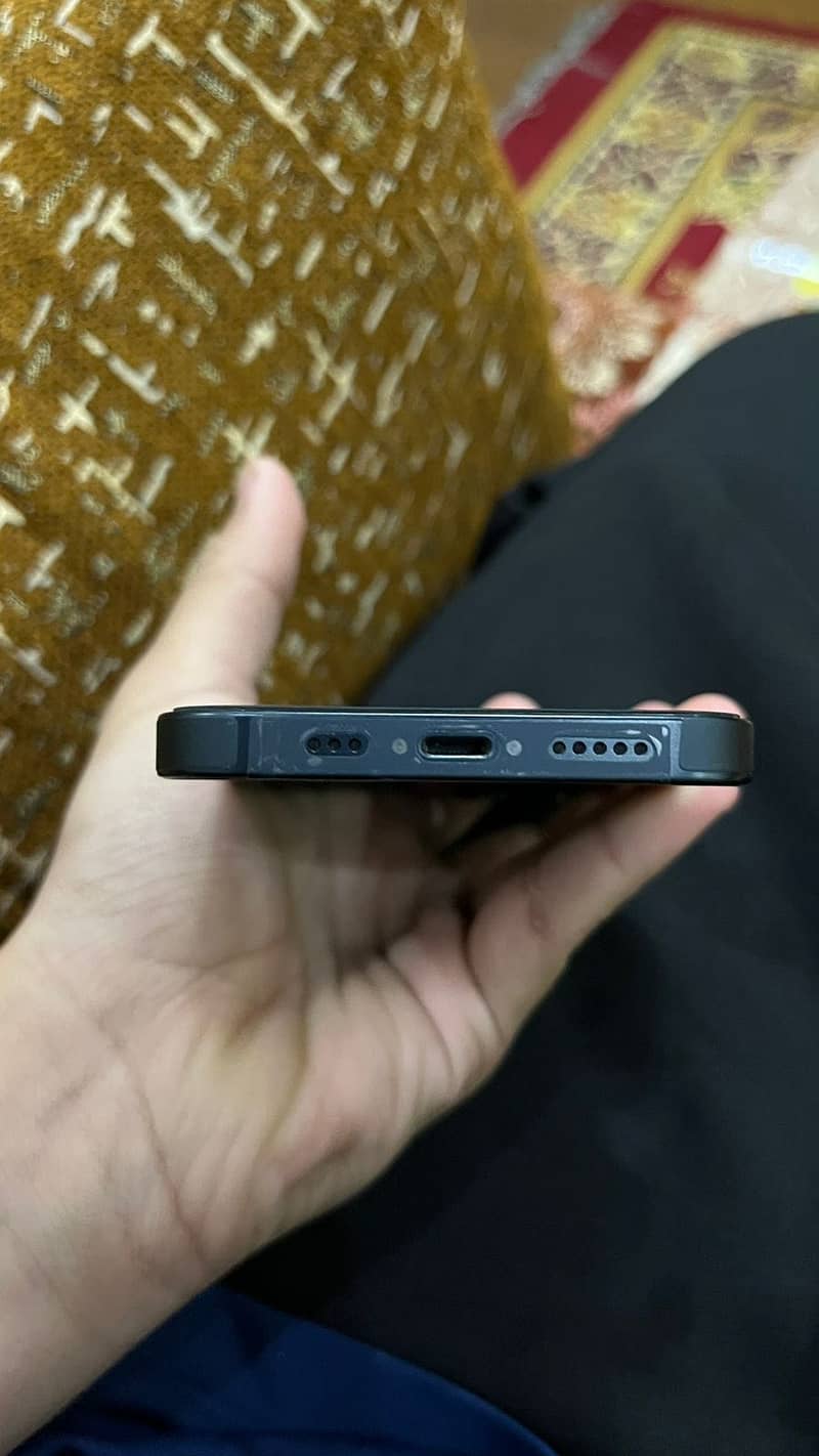 iPhone 14 1