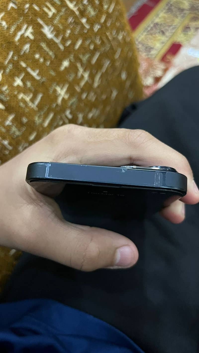 iPhone 14 2
