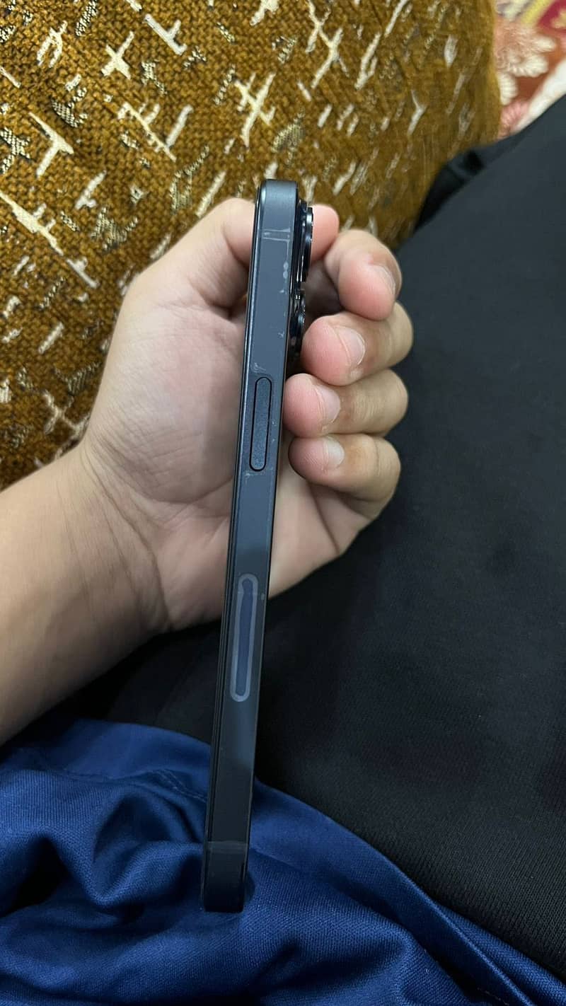 iPhone 14 5