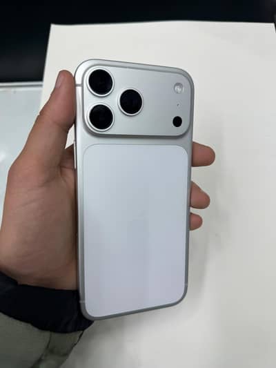 iPhone 17 Pro Max Non