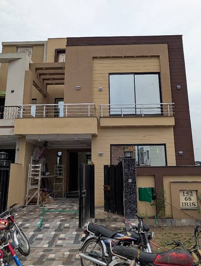 5 Marla Luxury House For Sale Bahria Nasheman LHR
