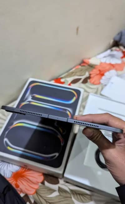 ipad pro M4 13 inche 03276946630 WhatsApp contact