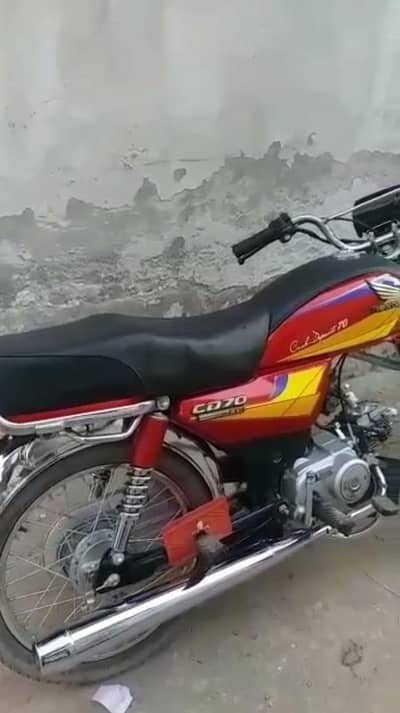 Honda CD 70 bike urgent for sale03.29. 70.90. 19.3.