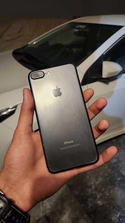 7plus PTA 128gb glass change han or back keh strip change ho gai 1k ke