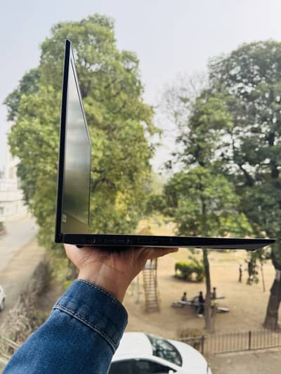 Lenovo Thinkpad T490s