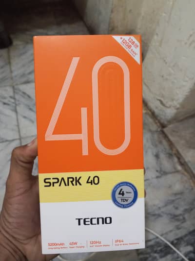 Tecno spark 40