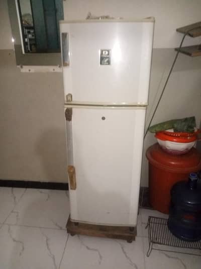 Refrigerator freezer
