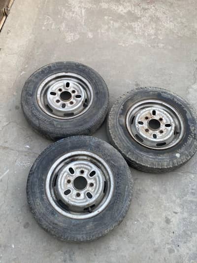 12 Size rim tyre