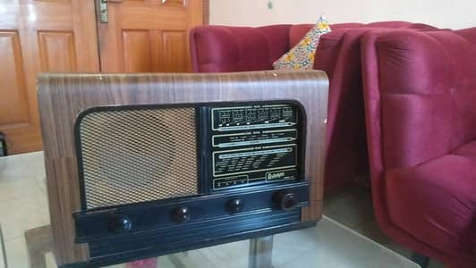 vintage Portadyne valved based radio 1940 Germany