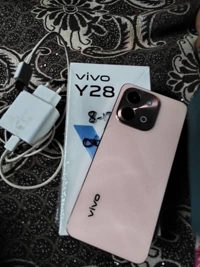 vivo y28 condition 10/ 11 full box