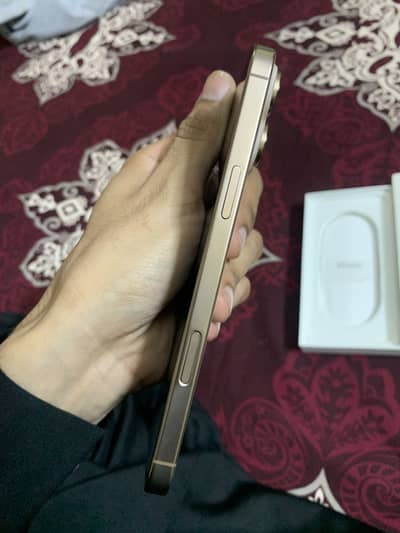 16pro max 256 pta approved dessert titanium