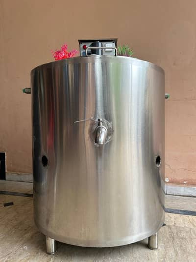 Milk boiler