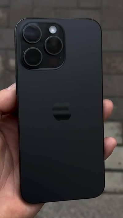 I phone 15 pro max pta approved 256gb