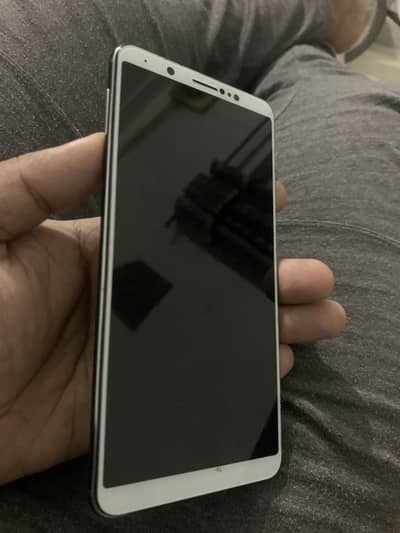 Vivo v7plus hai saaf para hai