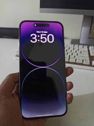 14 pro max 256GB factory unlok . 94helath. read add. 3204667681