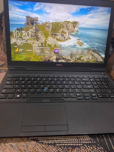 Dell i5 7th 8gb 256gb