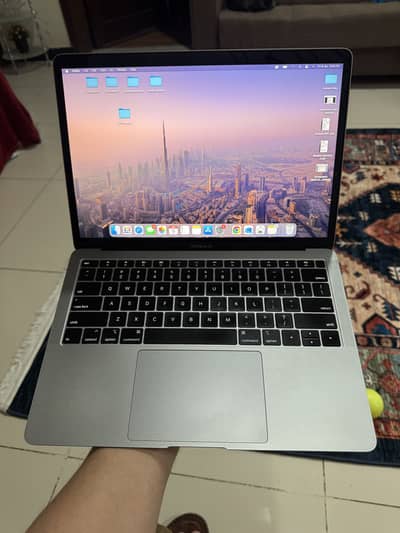 Apple Macbook Air 13 inch 2019