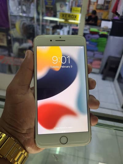 iphone 7 plus 128 GB my WhatsApp number 0320-11-52-806