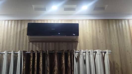 orient ac DC invertor 1.5 ton 10/9 condition