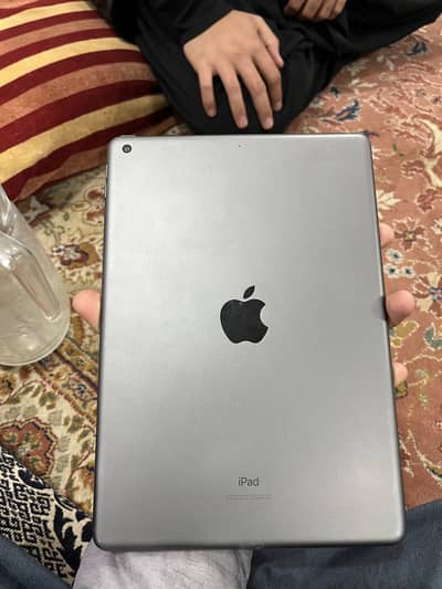 Ipad 8 glass change only 32gb best for pubg