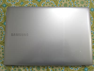 Samsung intel i5 laptop with Box | original charger | original windows