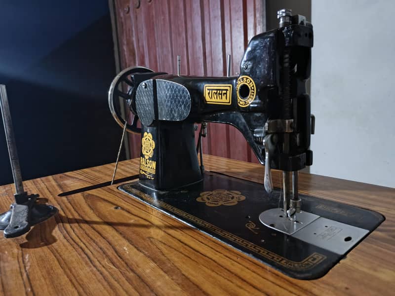 Ralson sewing machine 1