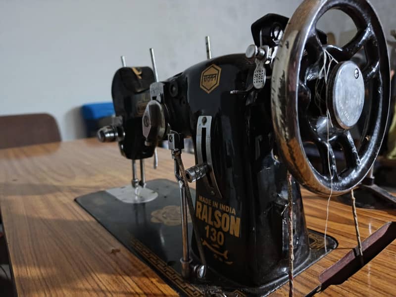 Ralson sewing machine 2