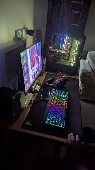 Gaming PC setup 1