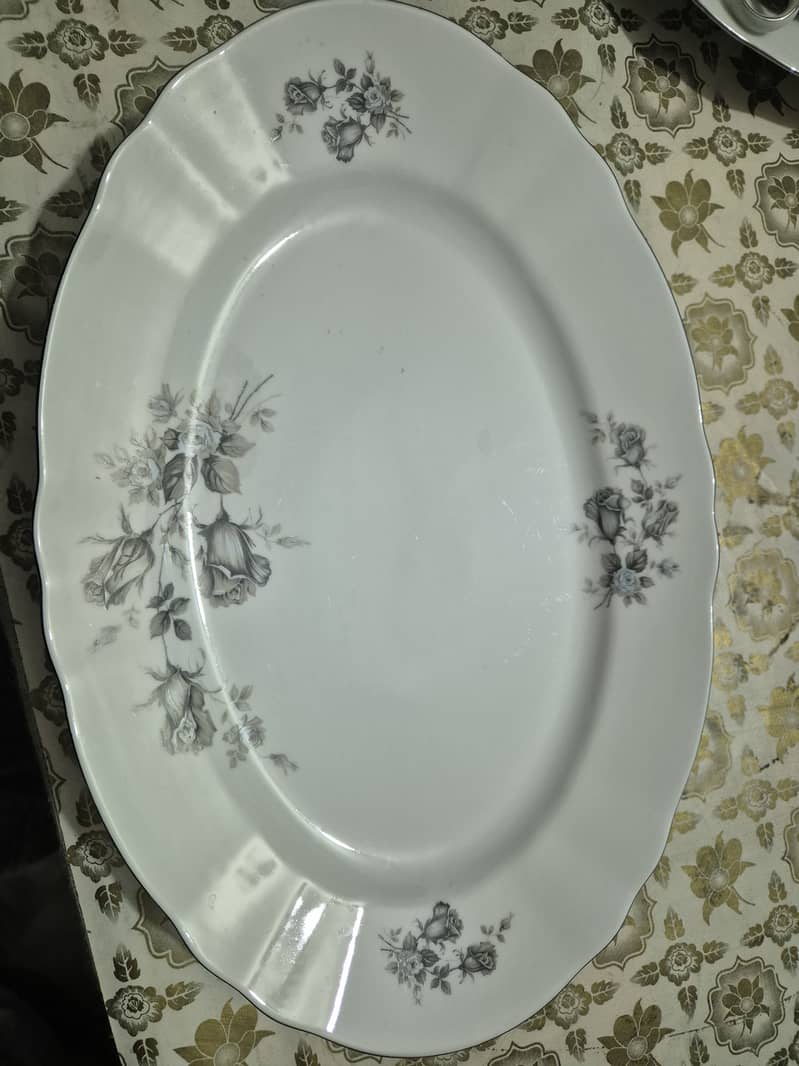 Dinner set 1