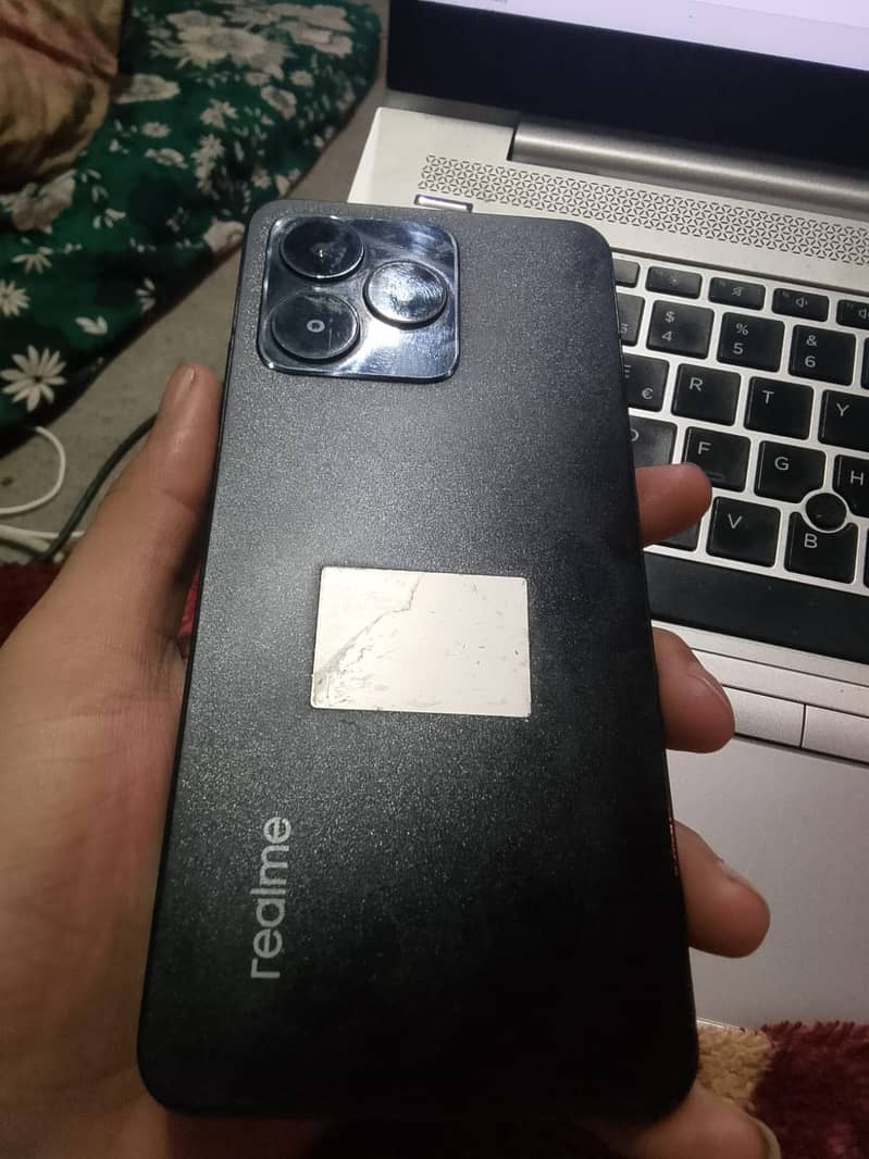 Realme C53 0