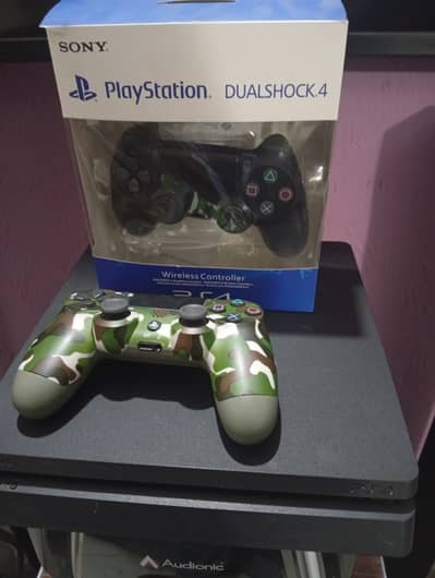 PS4 1 tb  slim for sale urgently