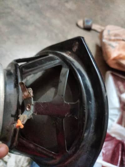 CAR SOUND SYSTEM. (03152588589)