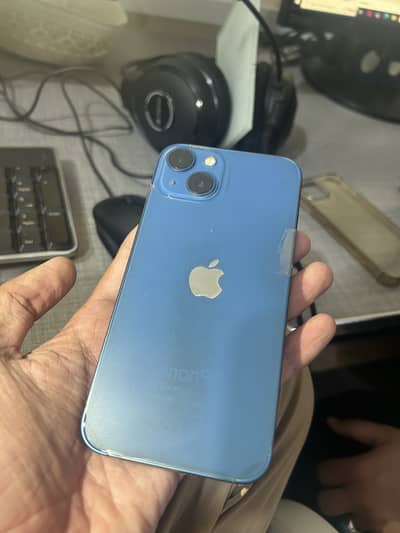 Apple iPhone 13