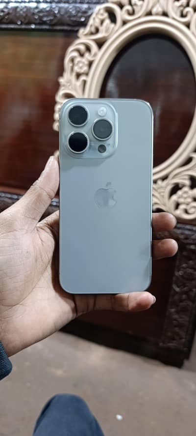 iphone 15 pro National titanium 128 gb