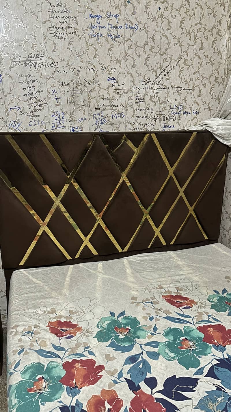 Bed with single side table 0