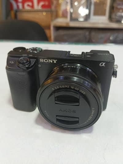 Sony a6400 mirrorless DSLR camera
